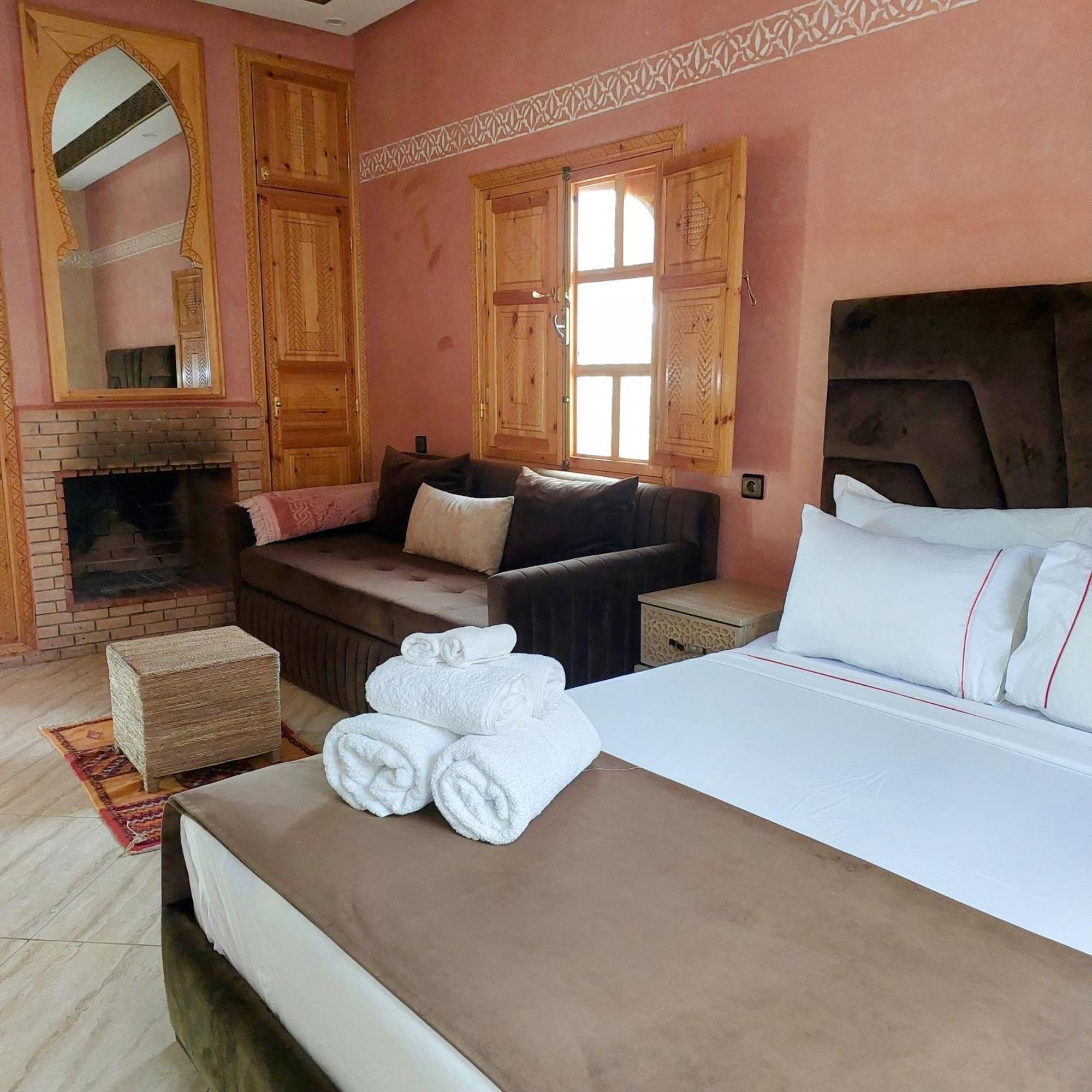 Bed and Breakfast Chez Mamouchthka Уріка Екстер'єр фото