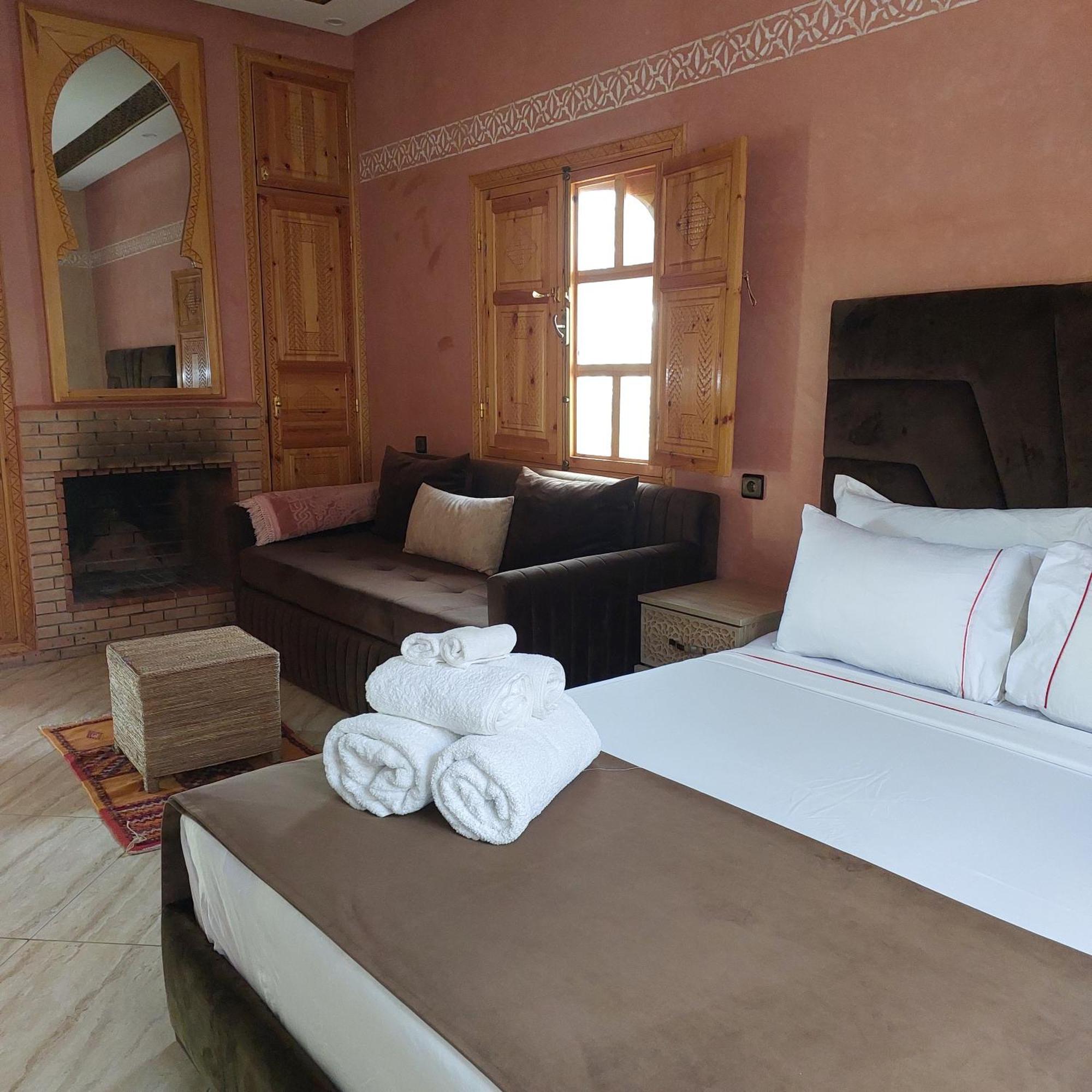 Bed and Breakfast Chez Mamouchthka Уріка Екстер'єр фото