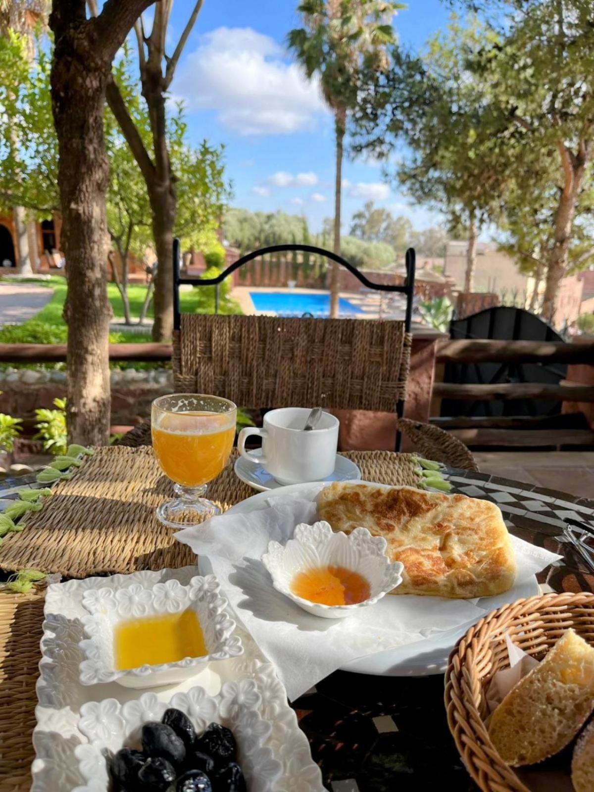 Bed and Breakfast Chez Mamouchthka Уріка Екстер'єр фото